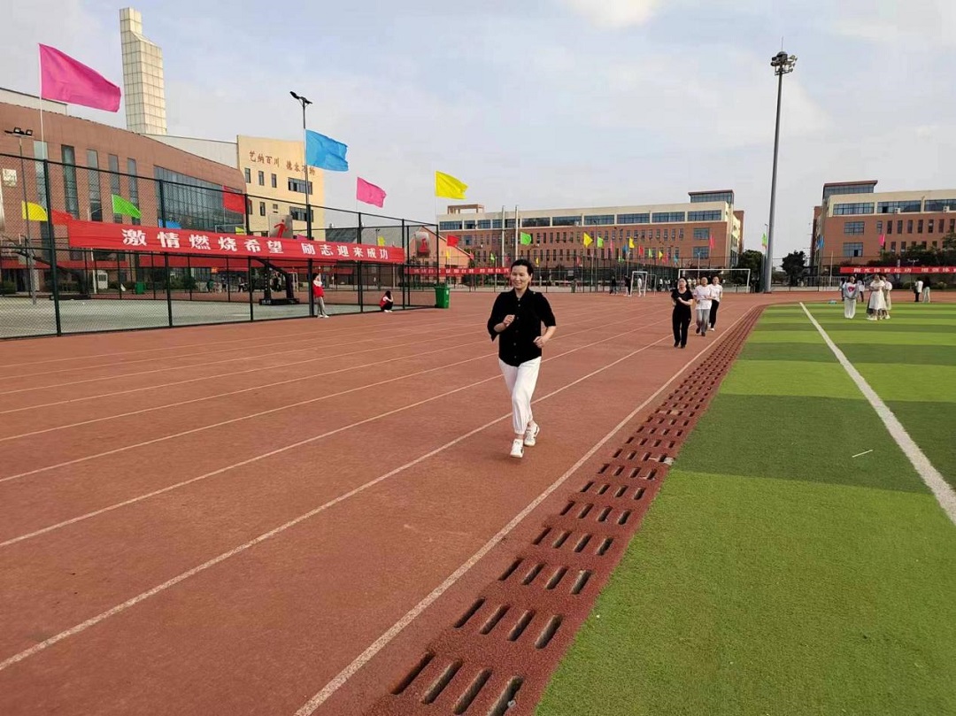 图片3.jpg 图片3.jpg